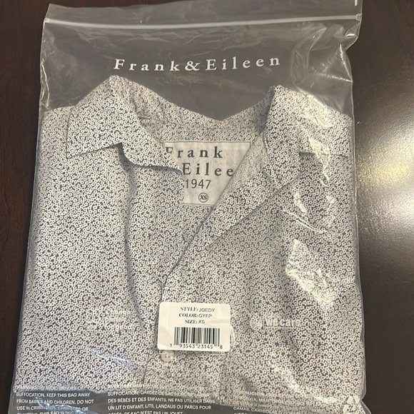 Frank & Eileen Womens Joedy Button-Up Shirt Sz XS NWT Ditsy Oversized Minimalist - Picture 15 of 16